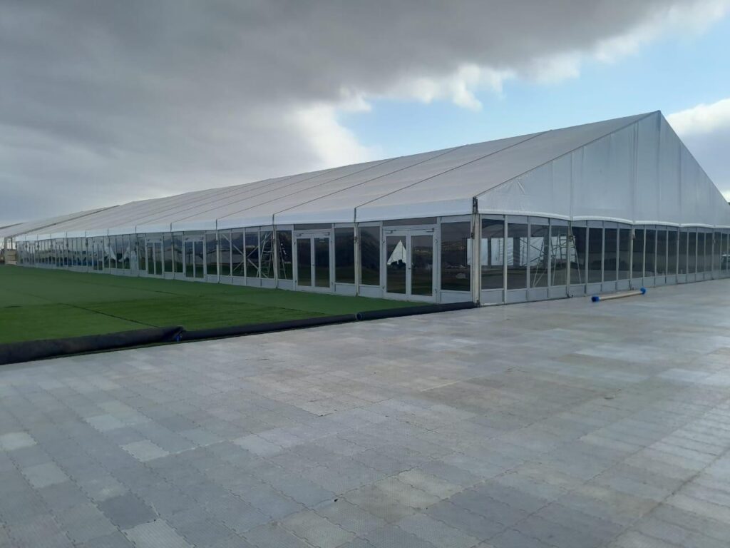 aluminum with glass sides